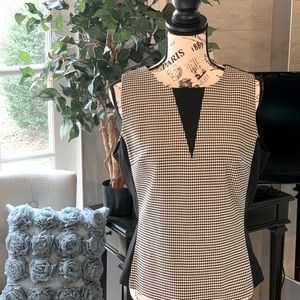 WHBM NWT Black / White Sleeveless Houndstooth Top